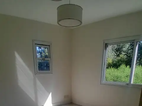 + CUOTAS  HERMOSA CASA 5 AMBIENTES