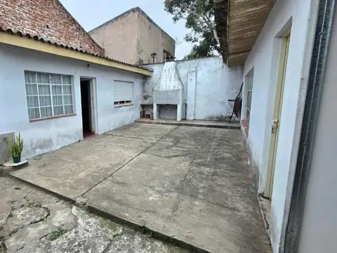 Manuelita Rosas 700