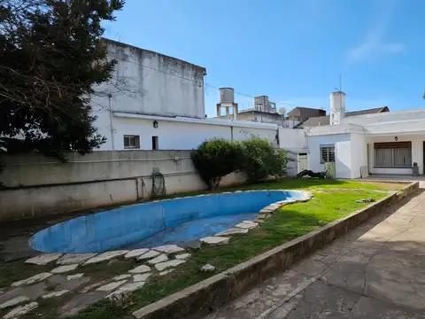 BOULOGNE CASA VENTA 5 AMB COCHERA Y JARDIN
