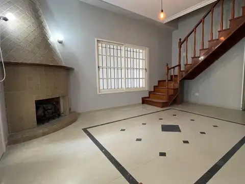 Casa en Alquiler en Haedo, $ 2.600.000