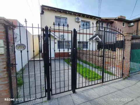 Hipólito Yrigoyen 965, Escobar