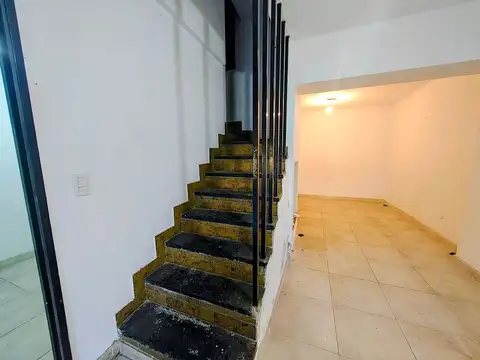 Depto Tipo Casa en Venta en Ramos Mejia, USD 75.000