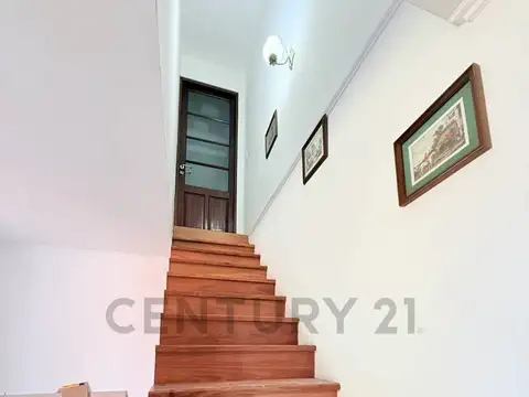 13 bis y 668. Casa de 3 AMBIENTES en Alquiler, Villa Garibaldi, La Plata.