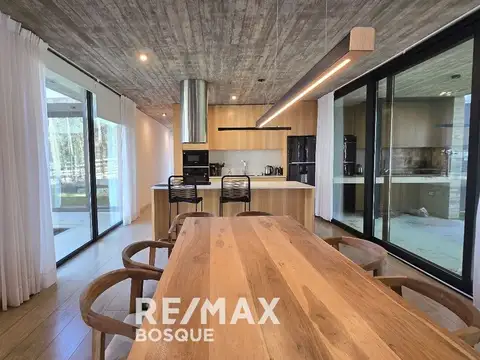 Casa venta ÁLAMOS Pinamar estilo moderno