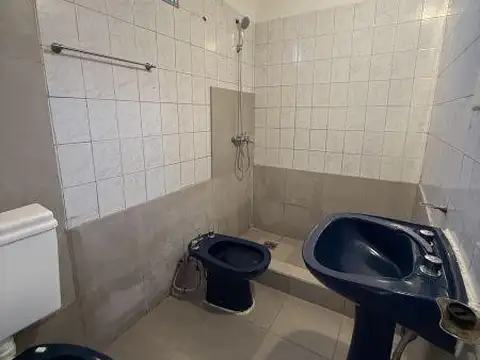 Depto Tipo Casa en Alquiler en Morón, $ 600.000