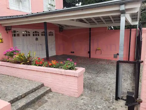 Casa en Venta en Villa Santos Tesei, USD 320.000