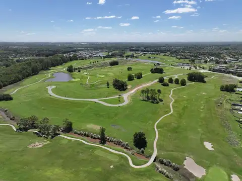 Lote en venta en Pilara en El Faeton sobre cancha de Golf