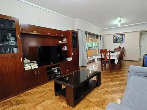 Venta Departamento 4 amb Villa Urquiza con patio