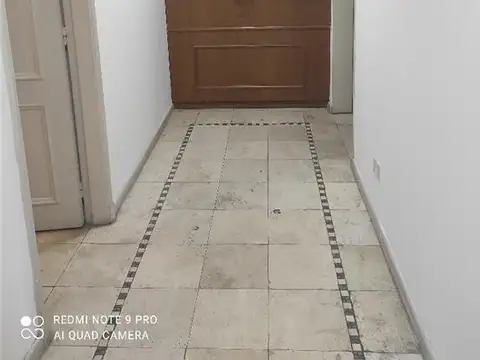 Oficina 12 ambientes con 3 baños