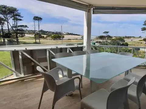 Departamento en Playa Brava