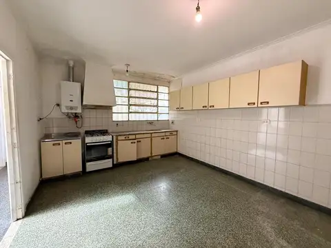 Montevideo al 2600