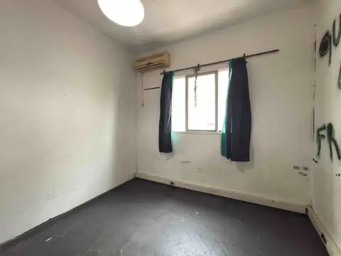VENTA 2 AMB - TIPO OFICINA, A RECICLAR - BALVANERA
