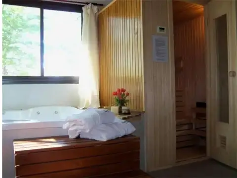 HERMOSO COMPLEJO CON SPA 4ha. EN LOBOS, TODAS LAS COMODIDADE