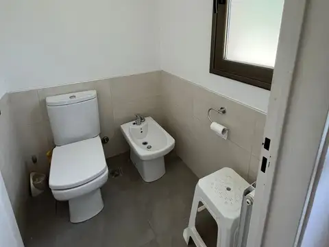 Casa en Venta con 4 cocheras