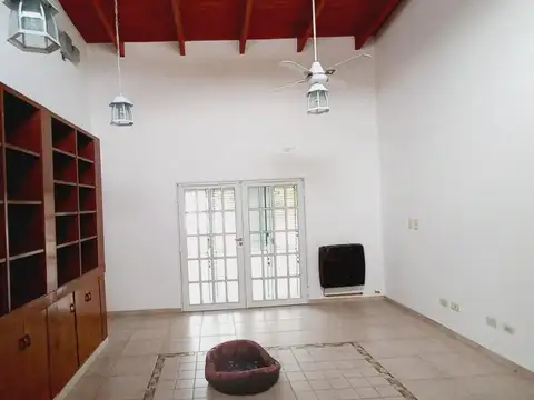 Casa 3 ambientes con 4 baños