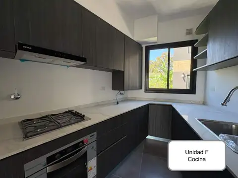 Depto Tipo Casa en Venta de 4 ambientes