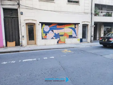 Laprida  1187 - Amplio Local con Privados en la Zona Teatro el Circulo en Venta