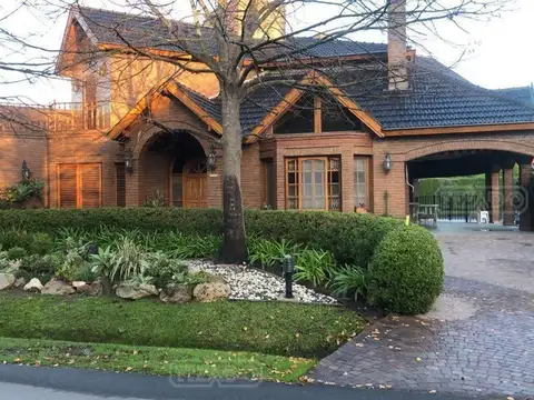 Casa Chalet  en Alq. Temporario en Banco Provincia, Francisco Álvarez, Moreno