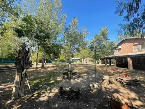 Casa 5 ambientes con 2 baños