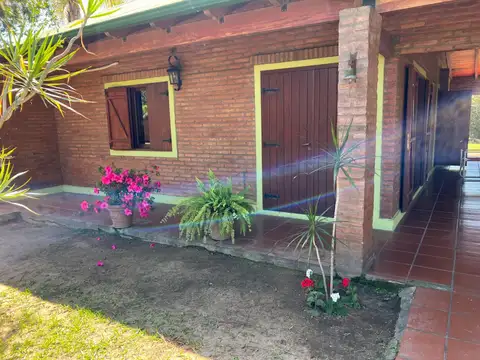 Casa 7 ambientes con 1 baño