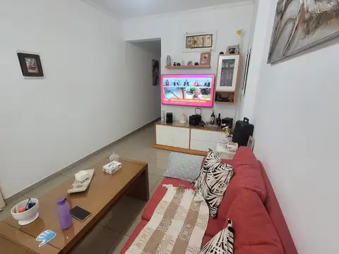 Departamento 3 ambientes con balcón
