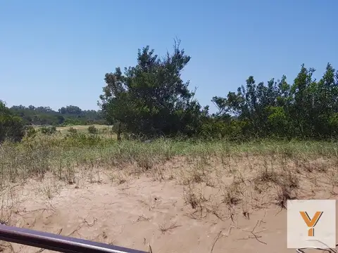 Casa en venta - 3 Dormitorios 2 Baños - Pinamar