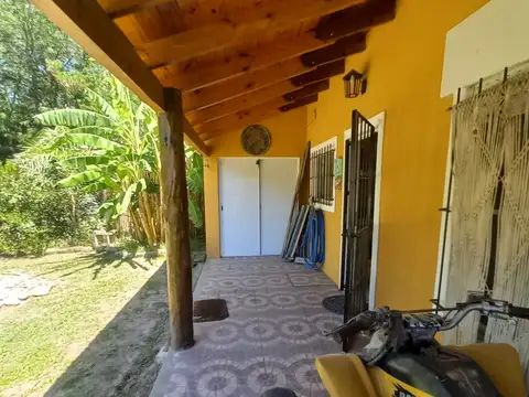 Casa Con Amplio Parque En Venta, General Las Heras