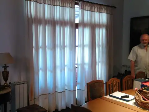 Casa 7 ambientes con 3 baños