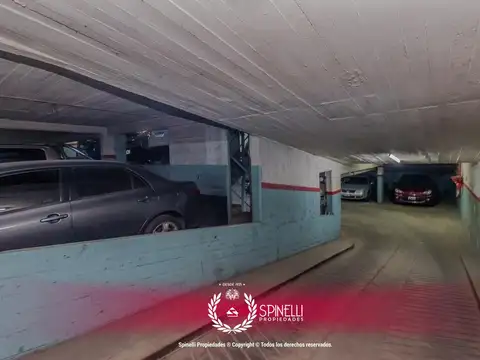 UNICA · Cochera en PLANTA BAJA · Fija, cubierta e individual · ubicada en Maza y Avenida San Juan!
