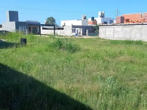 VENTA LOTE VILLA ESQUIU 360M2