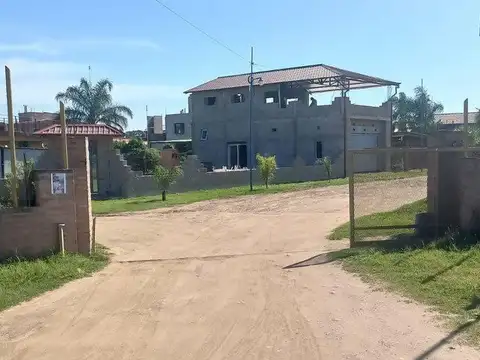 VENTA LOTE VILLA ESQUIU 360M2