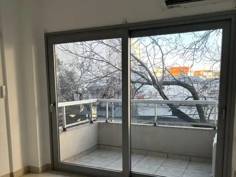 DEPARTAMENTO MONOAMBIENTE C/BALCON AL FRENTE