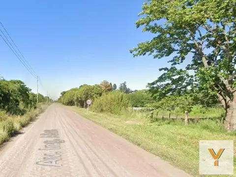 1661 y Avenida Ingeniero Allan