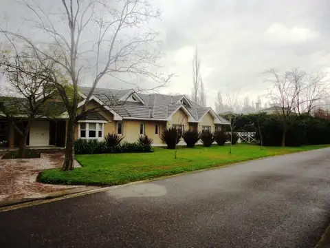 Casa en Venta de 3 dormitorios