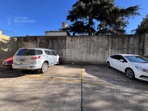 Cochera en Parque Avellaneda