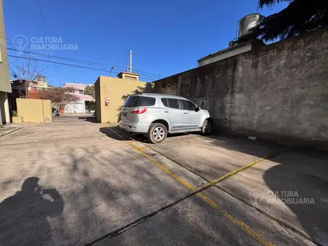 Cochera en Parque Avellaneda