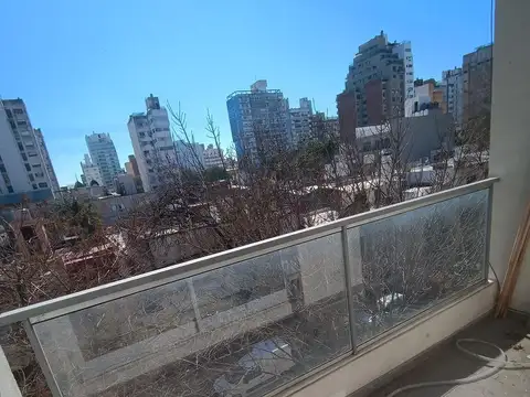 Departamento en Alquiler con 1 cochera