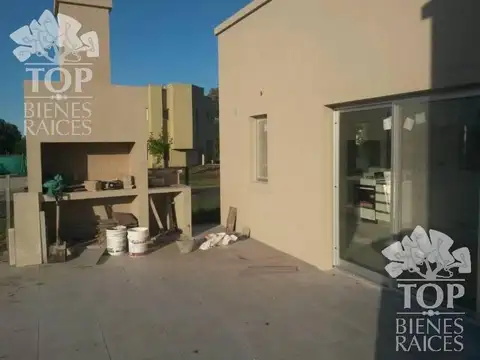 Casa en Venta en Pilar del Este - Santa Guadalupe, USD 205.000