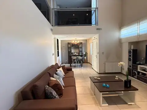 Casa en Venta en Las Heras, USD 239.000