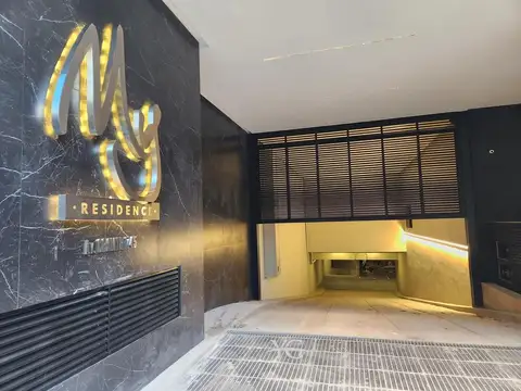 Crámer 1700, Piso 8