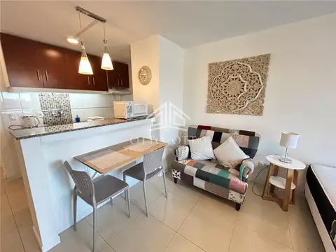 ALQUILER MONOAMBIENTE PUNTA DEL ESTE PLAYA MANSA EDIFICIO LUNA AZUL II