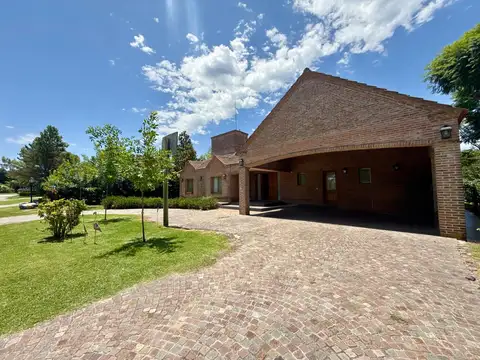 Alquiler De Casa Durante Marzo En Lomas De Fátima