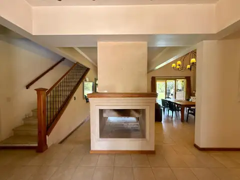 Casa en Alquiler Temporal en Lomas De Fatima, USD 2.400