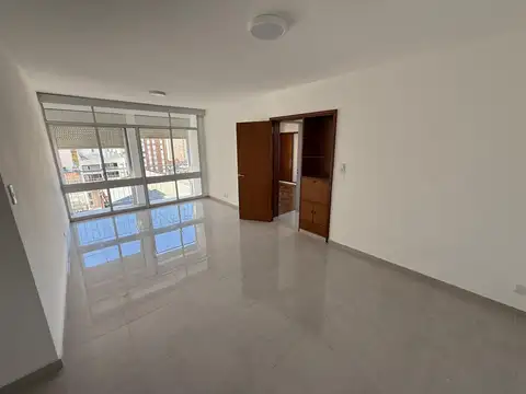 Departamento venta en Centro 2 dormitorios 2 baños con balcon renovado apto crédito