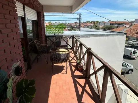 2 ambientes Al frente  2 balcones derqui 900