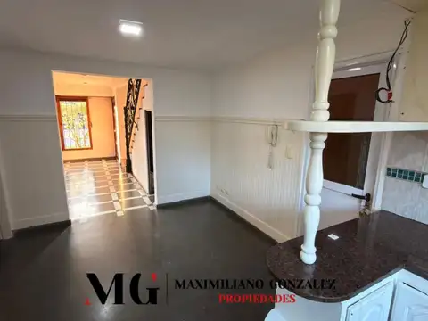 Casa 5 ambientes con 3 baños