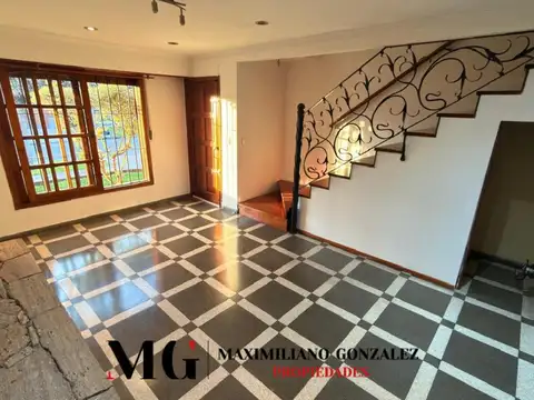Casa en venta y alquiler  5 ambientes - Llavallol