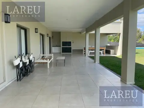 Casa en Alquiler Temporal al Noreste