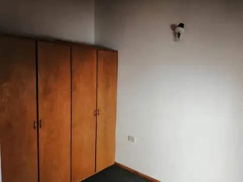 Departamento en Alquiler en Abasto, $ 380.000