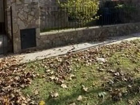 529 e/ 27 y 28 3200, Piso 0